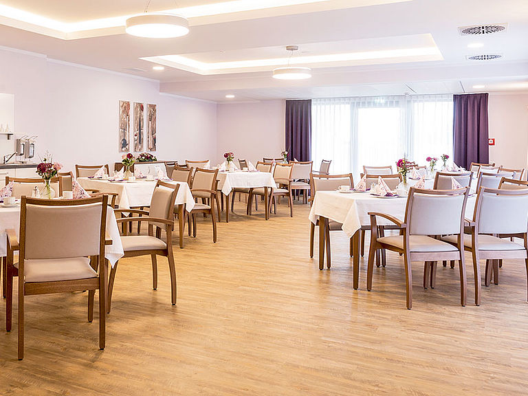 Das einladende Restaurant im Pflegeheim Hamminkeln.