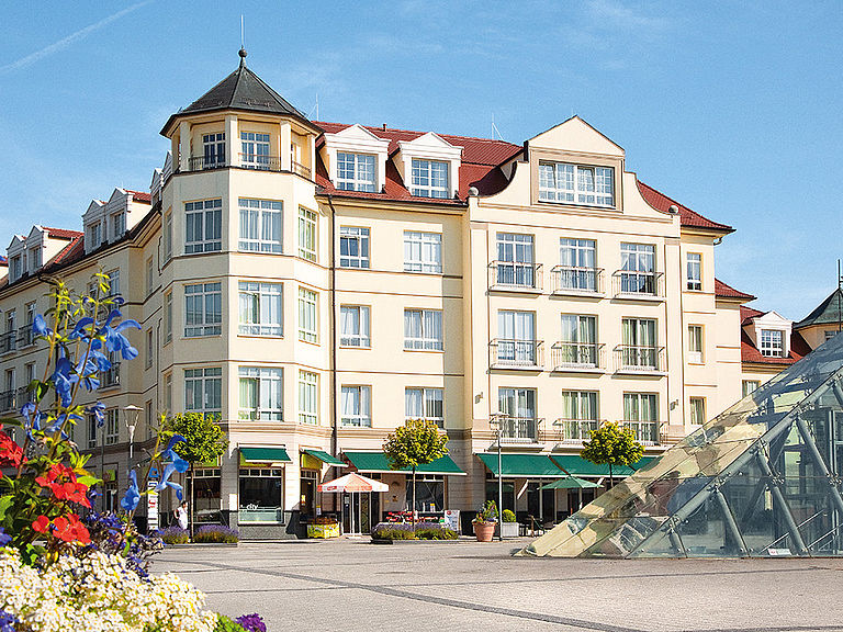 Herrschaftliches Ambiente in Oberursel - im Seniorenheim der Extraklasse