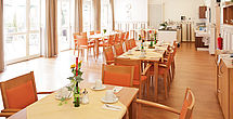 Das einladende und stilvolle Restaurant im Pflegeheim Dachau