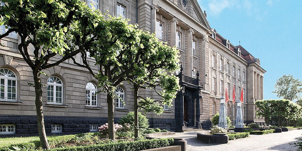 Herrschaftliches Ambiente in Hannover - im Seniorenheim der Extraklasse