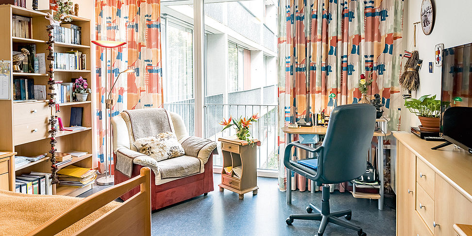 Pflegeheim Weiden - Ihr schoenes Zimmer im neuen Zuhause