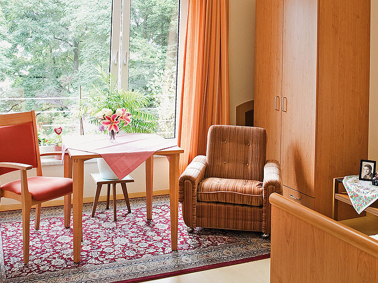 Pflegeheim Leinfelden-Echterdingen - Ihr schönes Zimmer im neuen Zuhause